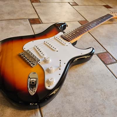 2011 Fender Stratocaster 60s Reissue NOS - Sunburst image 2
