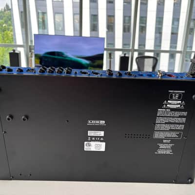 Line 6 Helix Floor Limited Edition 2019 - Lightning Blue image 13