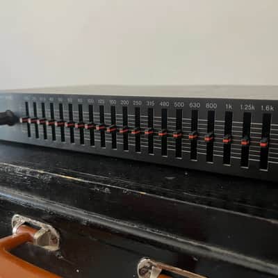 Yamaha GQ1031BII Vintage Equalizer Bild 2
