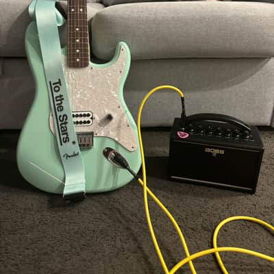 Fender Limited Edition Tom DeLonge Signature Stratocaster 2023 - Surf Green image 7