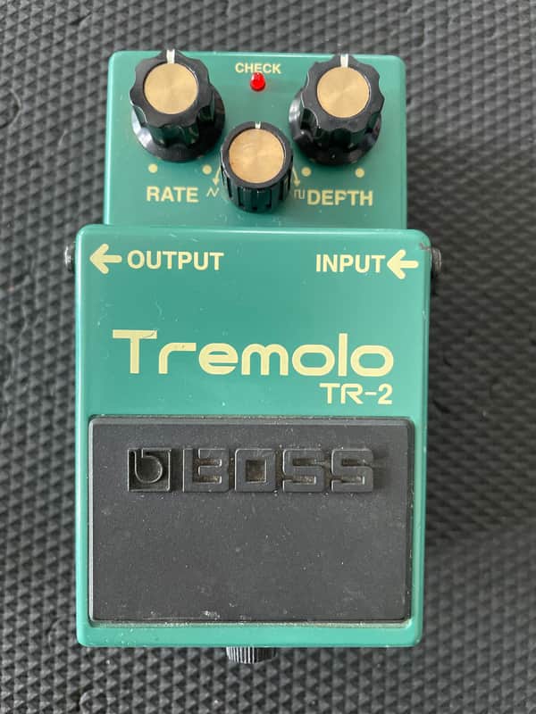 Boss TR-2 Tremolo (Silver Label) 1997 - Present - Green image 1
