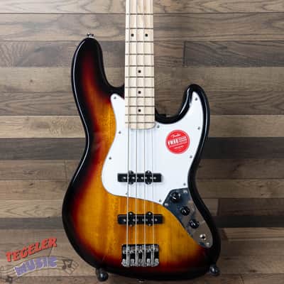 USED-Squier Affinity Series Jazz Bass Excellent Condition 3 Tone Sunburst Finish image 2