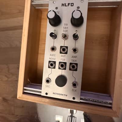 Retroaktiv HLFO haptik performance LFO FSR S&H eurorack module image 2