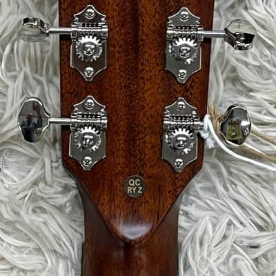 Alvarez Laureate LD70e Daybreak Acoustic Electric Guitar w/AFC30 Case - B-Stock image 4