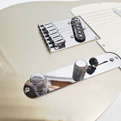 Fender American Elite Telecaster Champagne USA 2017 Maple Fretboard Electric Guitar, f6079 image 5