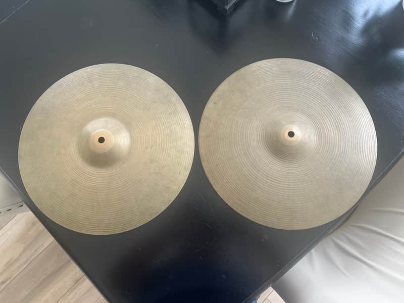 Avedis Zildjian 14" Vintage 70's Hi-Hat Cymbals Top 890G Bottom 1000G - Nice! image 1