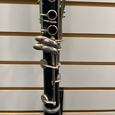 Buffet Crampon E11 Bb Clarinet image 4