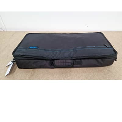 Boss RC-300 - Multi-Effects Pedals - Excellent w/ Soft Case & power supply image 2