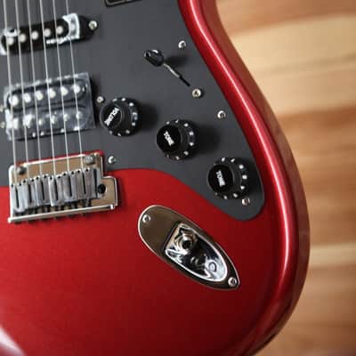 Fender American Ultra II Stratocaster HSS with Maple Fretboard 2026 - Sinister Red image 4