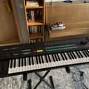 Yamaha DX-7 1983 Serviced and in super condition with modern switching power supply!