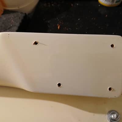 1989 Kramer Japan 4-String Ripley-Style Bass (White) image 17