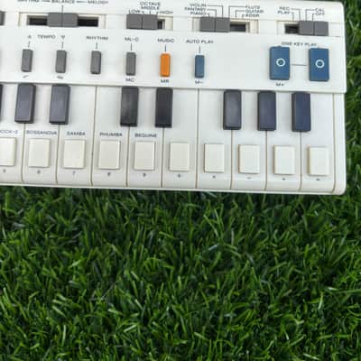 Casio VL-1 VL-Tone 29-Key Synthesizer Keyboard 1979 - 1984 - White image 5