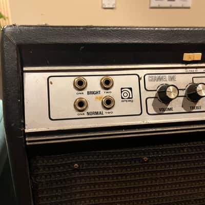 Ampeg SVT "Curved Line" 300-Watt Bass Amp Head 1975 - 1979 - Black image 3