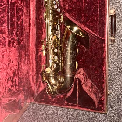 Vintage 1951 Conn constellation professional 28m alto saxophone Hardshell case image 18