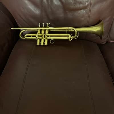 Conn 10B (New Era) (1935) (Medium Bore) Bb Trumpet SN 300537 (rare) (100% new clear lacquer) image 7