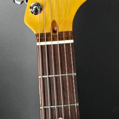 American Ultra Stratocaster®, Rosewood Fingerboard, Ultraburst with case image 5