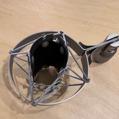 Neumann EA21 shock mount for KM series microphones image 3