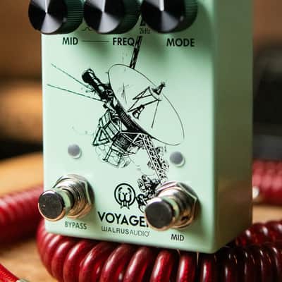 Walrus Audio Voyager MkII Preamp/Overdrive - Seafoam image 2