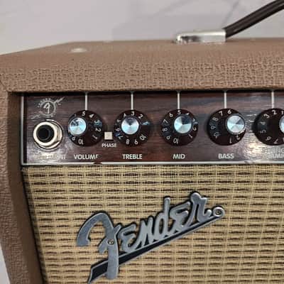 Fender Acoustasonic 30 2-Channel 30-Watt 1x8" Acoustic Guitar Amp with Onboard Effects 2004 - 2011 - Brown image 3