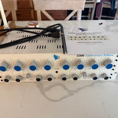 API 5500 Anniversary Edition 2024 - White image 5