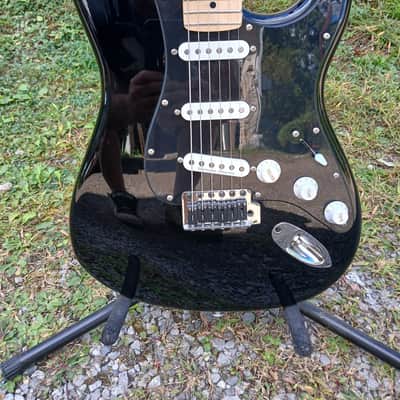 Fender Stratocaster 2007 David Gilmour USA w/ Seymour Duncan Bridge pickup Maple neck Hard Shell Case image 4