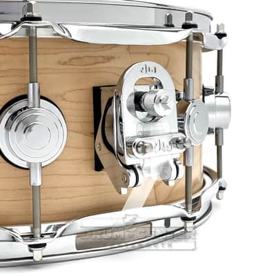 DW Collectors Super Solid Maple Snare Drum 14x5.5 Hard Satin Natural image 3