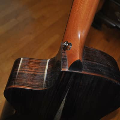 Pono Bnc4-4 baritone ukulele/tenor guitar w/hsc image 6
