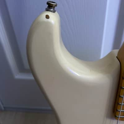 Kramer Baretta 1985 - Cream image 5