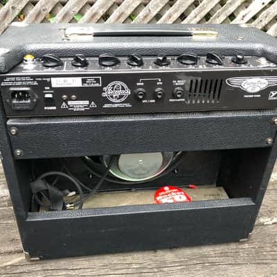 TRAYNOR YCV20 Custom Valve 15-Watt Amplifier + accessories image 5