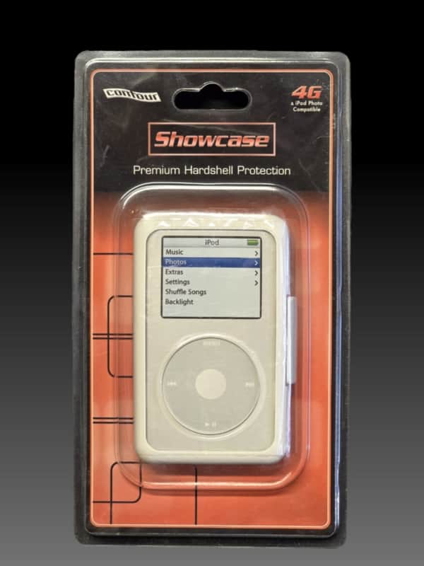 Contour Showcase iPod Hardshell Case White image 1