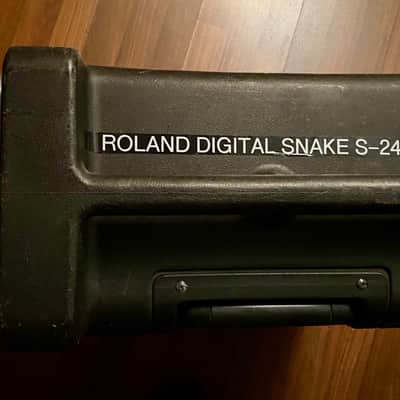 Roland M-5000 Massive Digital Mixer Package w/ Dante image 11