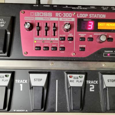 Boss RC-300 Loop Station 2011 - 2021 - Black / Red image 2
