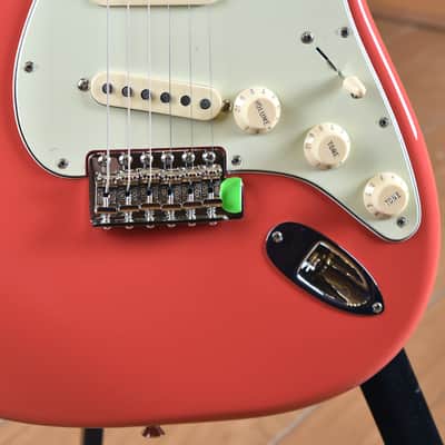 Fender Mexico '60s Stratocaster Lacquer Fiesta Red image 4