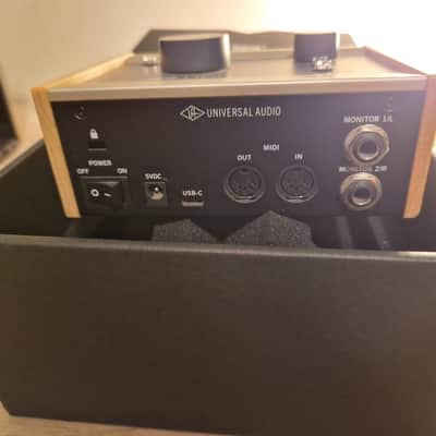 Universal Audio Volt 176 USB-C Audio Interface 2021 - Present - Tan / Gray image 8