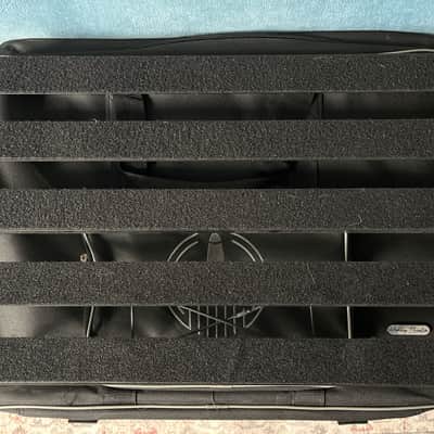 Harley Benton Spaceship 60XL Pedalboard image 1