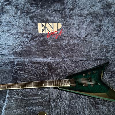 ESP USA V-II NT Black AquaBurst Quilt image 2