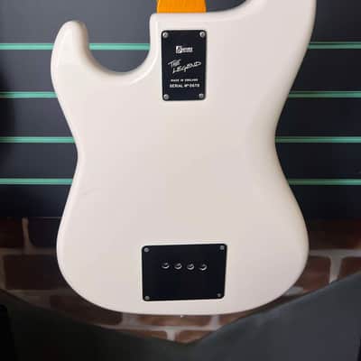 Burns Shadows Bass 'The Legend' White Electric Bass Guitar image 13