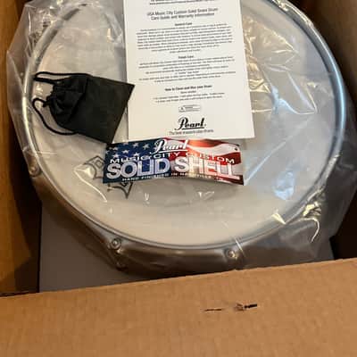 Pearl Music City Custom Craftsman Select Solid Maple Snare Drum - 6.5 inches x 14 inches  Natural with Bourbon Barrel In image 7
