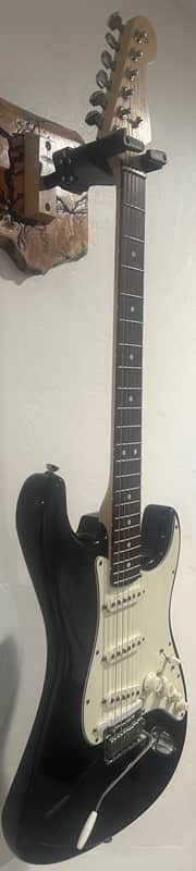 Fender American Series VG Stratocaster with Rosewood Fretboard 03/2007 - Black with hard Fender case image 1