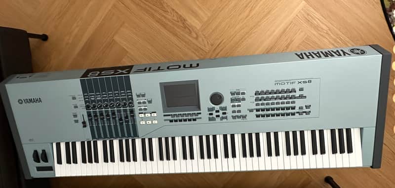 Yamaha MOTIF XS8