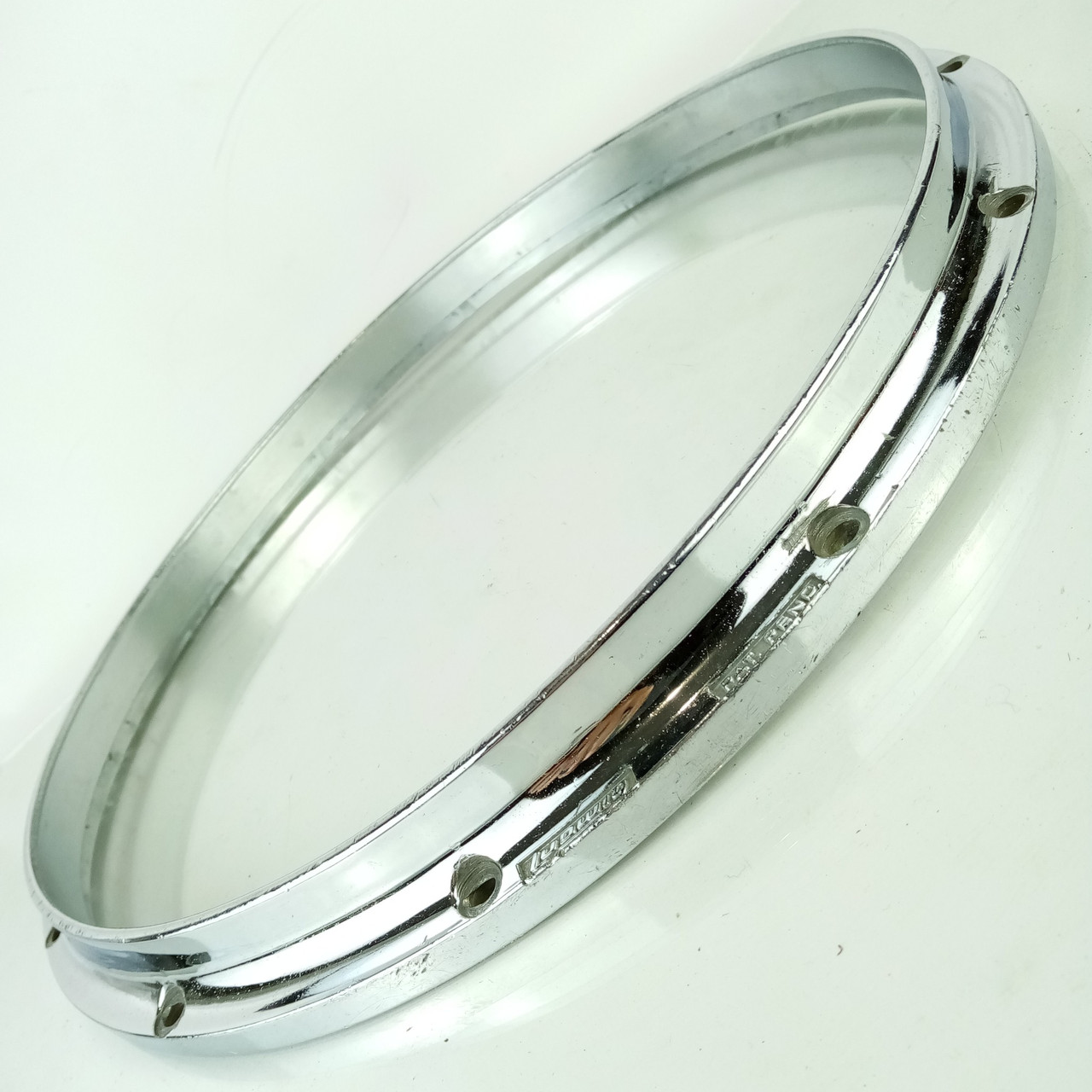 Ludwig 14"Coliseum 12Lug Twin-Channel Die-Cast Rim/Hoop Snare Drum Batter 80s US — main photograph