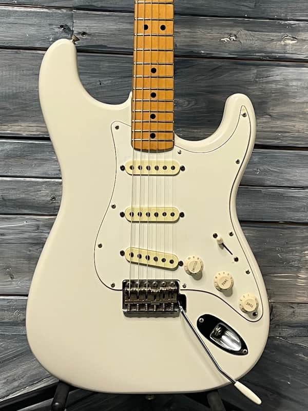 Used Fender 1979 Stratocaster with Duncan Antiquity Pickups and Fender Hard Shell Case image 1