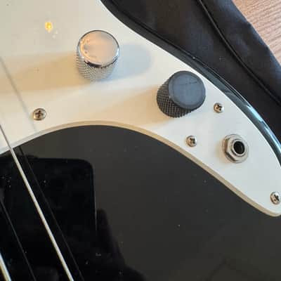 Fender Squier Bronco Bass 2007 - Black image 4