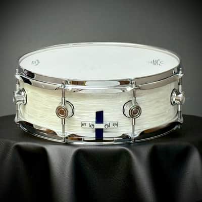 Custom Built Maple 14 x 4 Inch Snare Drum White Oyster Maple Snare Drum 2025 - White Oyster Wrap image 5