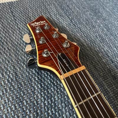 Schecter C-1 E/A 2015 - 2019 - Cat's Eye image 3