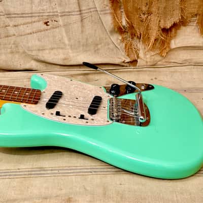 Fender MIJ Traditional 60's Mustang 2017 - Sea Foam Green image 13