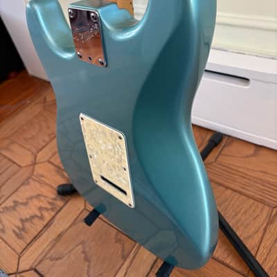 Fender Roadhouse Stratocaster with Maple Neck image 17