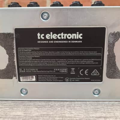 TC Electronic Plethora X5 TonePrint Multi-Effects Pedalboard 2020 - White image 12