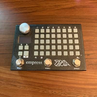 Empress Zoia Compact Grid Controller 2010s - Black image 1