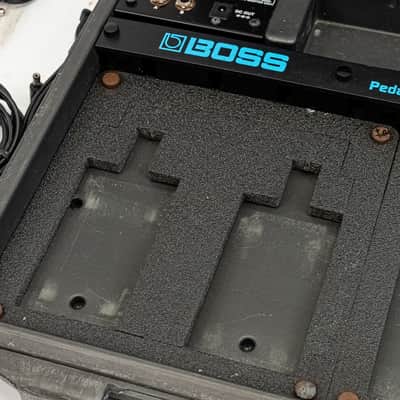 Boss BCB-60 Pedalboard Case w/ Power Supply Daisy Chain & Patch Cables image 8